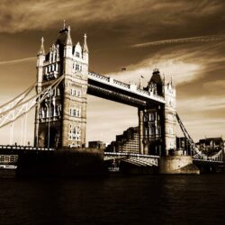 London Tower Bridge on the River Thames Free Stock Photo and Wallpapers