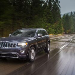 2017 Jeep Grand Cherokee Latitude Wallpapers