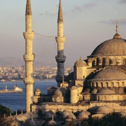 An old building in Istanbul wallpapers and image