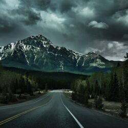 Surrealistic Canadian Rockies [3840 x 2160] : wallpapers
