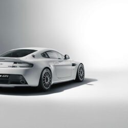 Aston Martin Vantage GT4 4 Wallpapers