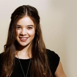 9 HD Hailee Steinfeld Wallpapers