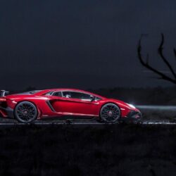 Wallpapers: one night in Lambo’s 740bhp Aventador SV