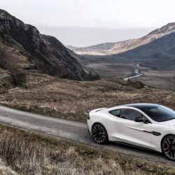 2015 Aston Martin Vanquish Carbon White wallpapers