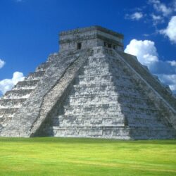 Pyramid of Kukulkбn, Chichen Itza, Yucatan Peninsula, Mexico