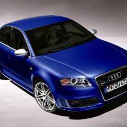 Audi RS4 Wallpapers