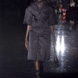 Anok Yai : pourquoi ce top soudanais vient de marquer la Fashion