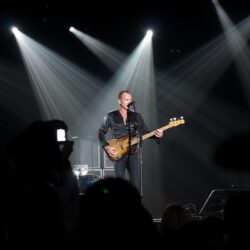 Download Wallpapers Sting, Light, Fan, Scene, Show Ultra