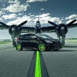 Download wallpapers ford focus, st, ford, plane, runway