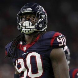 Jadeveon Clowney injury update: Texans DL returns after leaving with