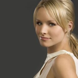 Kristen Bell wallpapers #