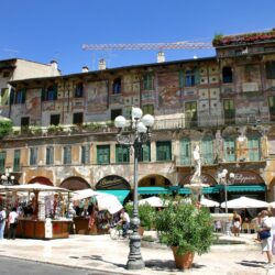 Street market in Verona, Italy wallpapers and image wallpapers