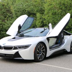 BMW i8 models are still available at BMW dealerships