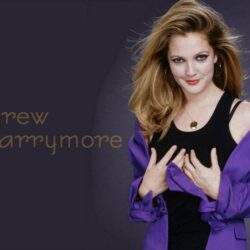 Planet Pics: Drew Barrymore Wallpapers HD