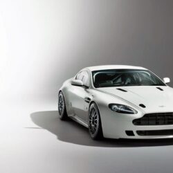 Aston Martin V8 Vantage [4] wallpapers