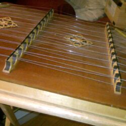 Hammer Dulcimer – restrung « Music & Techniques by Chris Vaisvil