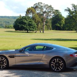 2015 Aston Martin Vanquish Awesome Wallpapers