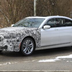 BMW 7 Series Facelift Spied Hiding Bigger Front Grille [UPDATE]