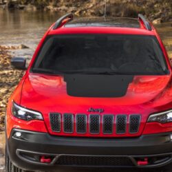 Download Red Jeep Cherokee Trailhawk Free Pure 4K Ultra HD Mobile