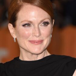 Julianne Moore: Rename my high school