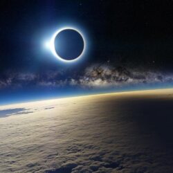 Amazing Lunar Eclipse HR Pictures 1680×1050