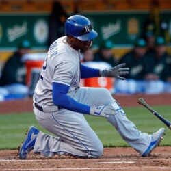 Jorge Soler breaks his left big toe, out at least six weeks