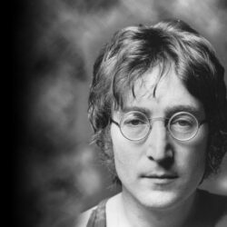 Backgrounds of the day: John Lennon