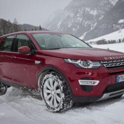 2015 Land Rover Discovery Sport HD Wallpapers: All the Right Moves