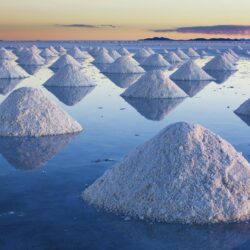 Salt Mounds At Salar De Uyuni, Bolivia ❤ 4K HD Desktop Wallpapers