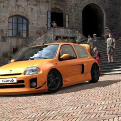 2013 Yellow Renault Clio RS 200 side view wallpapers