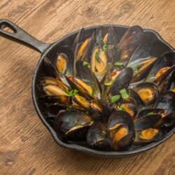 Wallpapers table, seafood, pan, mussels image for desktop