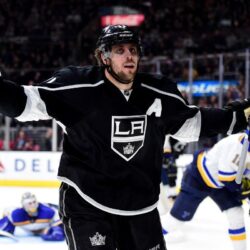 Los Angeles Kings sign Anze Kopitar to massive 8