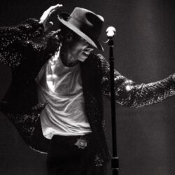 King of Pop Michael Jackson Image 02