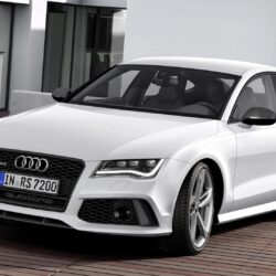 2013 Audi RS Q3 Sports wallpapers