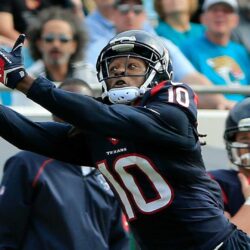 Patriots reportedly tried to land Texans receiver DeAndre Hopkins