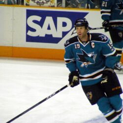 Famous NHL player Joe Thornton wallpapers and image