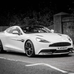 Aston Martin Vanquish 2015 Wallpapers