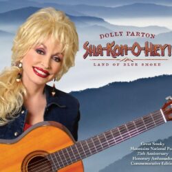 Dolly Parton Desktop Wallpapers