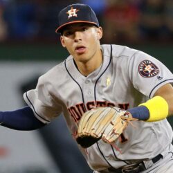 Astros’ Carlos Correa returns to lineup