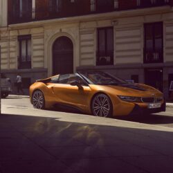 BMW i8 Roadster: Image & Videos