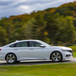 2018 Honda Accord Touring 1.5T Side Wallpapers