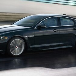 2017 Jaguar XJ Design and Performance Gallery