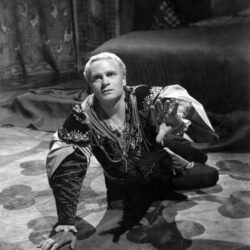 Laurence Olivier photo 4 of 5 pics, wallpapers