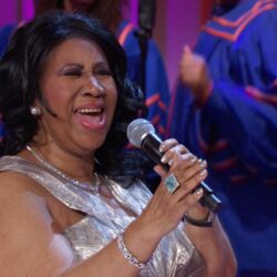 Video: S2015 Ep1: Aretha Franklin Performs Plant My Feet on