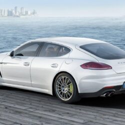 Porsche Panamera Wallpapers Image Photos Pictures Backgrounds