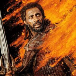 Pictures Thor: Ragnarok Swords Men Idris Elba Negroid