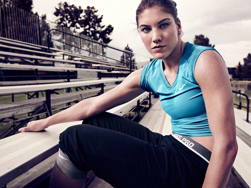 30 Hot Photos Of Sexiest Goalkeeper Of Usa Hope Solo In High Quality