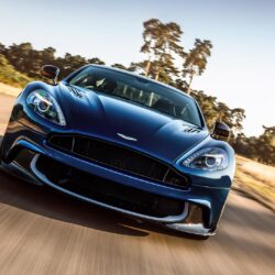 Full HD 2017 Aston Martin Vanquish S Wallpapers