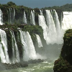 px 1351.22 KB Iguazu Falls
