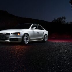 25 Audi S4 HD Wallpapers